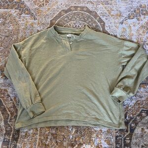 Madewell light greens buttoned boxy Henley shirt long sleeve
